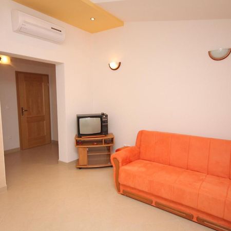 Apartments With A Parking Space Baska Voda, Makarska - 2709 الغرفة الصورة